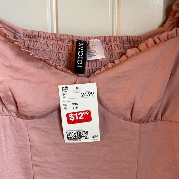 Light Pink Baby Doll Dress 🏰 - Picture 4 of 4